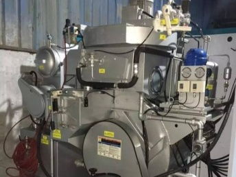 九九成新濟(jì)南綠洲12公斤四氯乙烯全封閉干洗設(shè)備急售解析